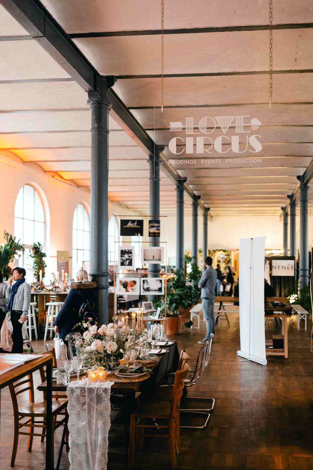 Magazin Heeresbäckerei festliches Einrichtung Hochzeitsmesse weiße